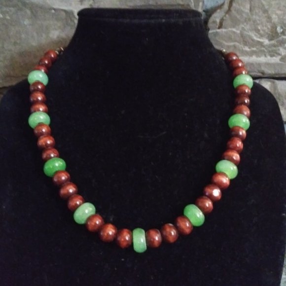 **CLEARANCE SALE** Chunky Jade & Wood Beads Necklace - Picture 1 of 9